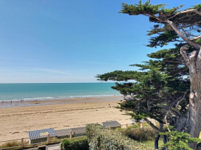 Appartement avec balcon, jardin, et accès plage - FR-1-361-492